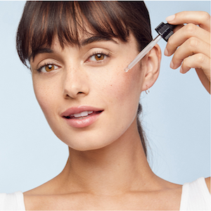 Bio Serum Facial de acido hialuronico y vitamina C Florence. El mejor sérum para la cara y cuello vegano y orgánico del 2022. Modo de empleo. Greenlook